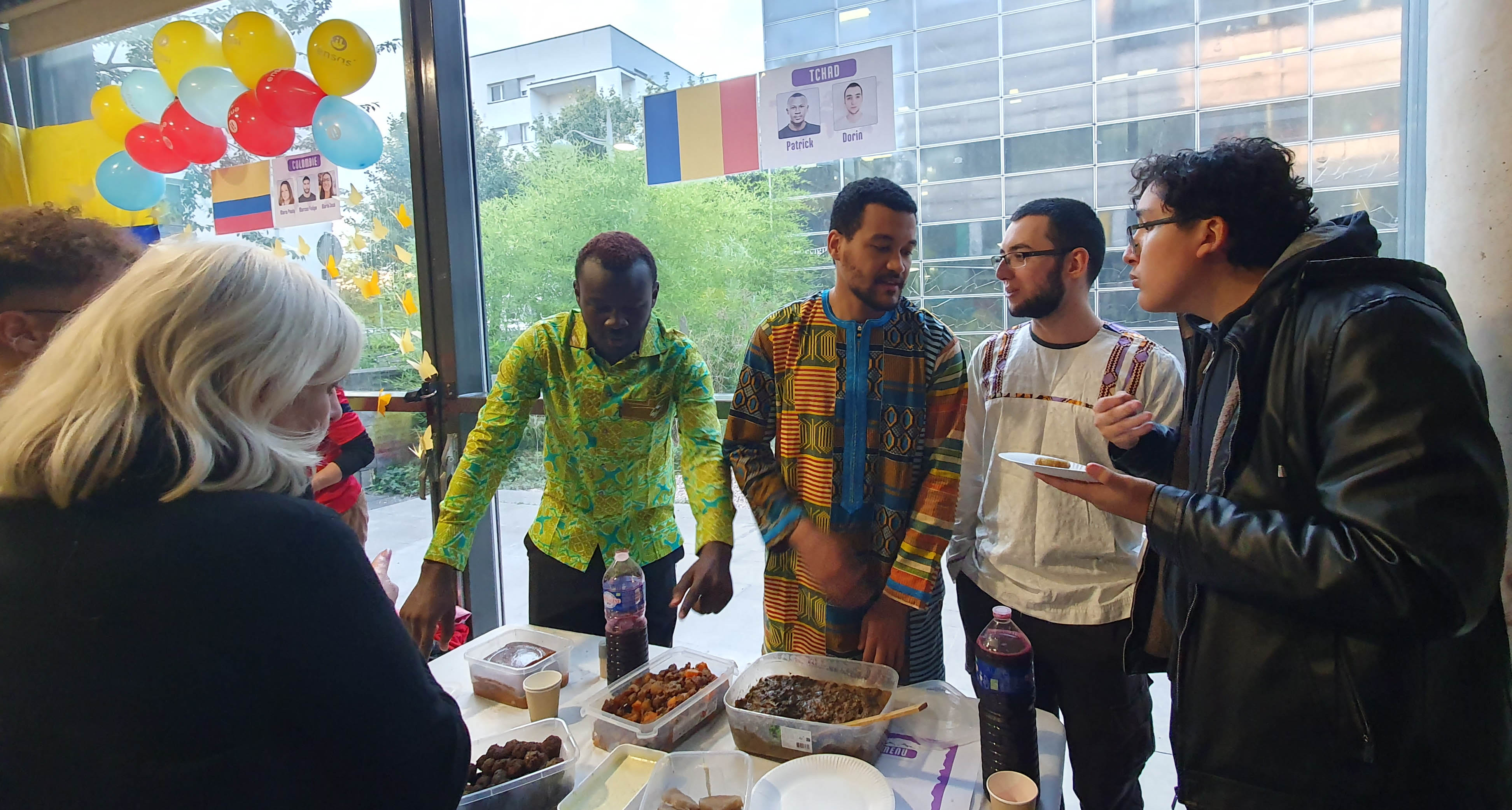 Soirée internationale ENSGSI : célébration de la diversité et des étudiants internationaux. Stand du Tchad.