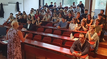 Étudiants de 3e année ingénieur réunis en amphithéâtre pour la rentrée 2026 à l’ENSGSI