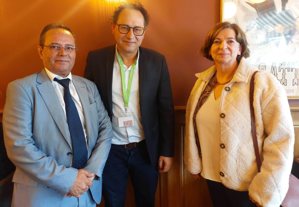 Omar Oussouaddi, Mauricio Camargo et Véronique Falk réunis à l’ENSGSI pour renforcer le partenariat avec l’École des Mines de Rabat.